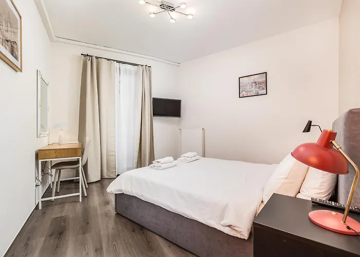 Venus Apartments - King Street V - Balcony
